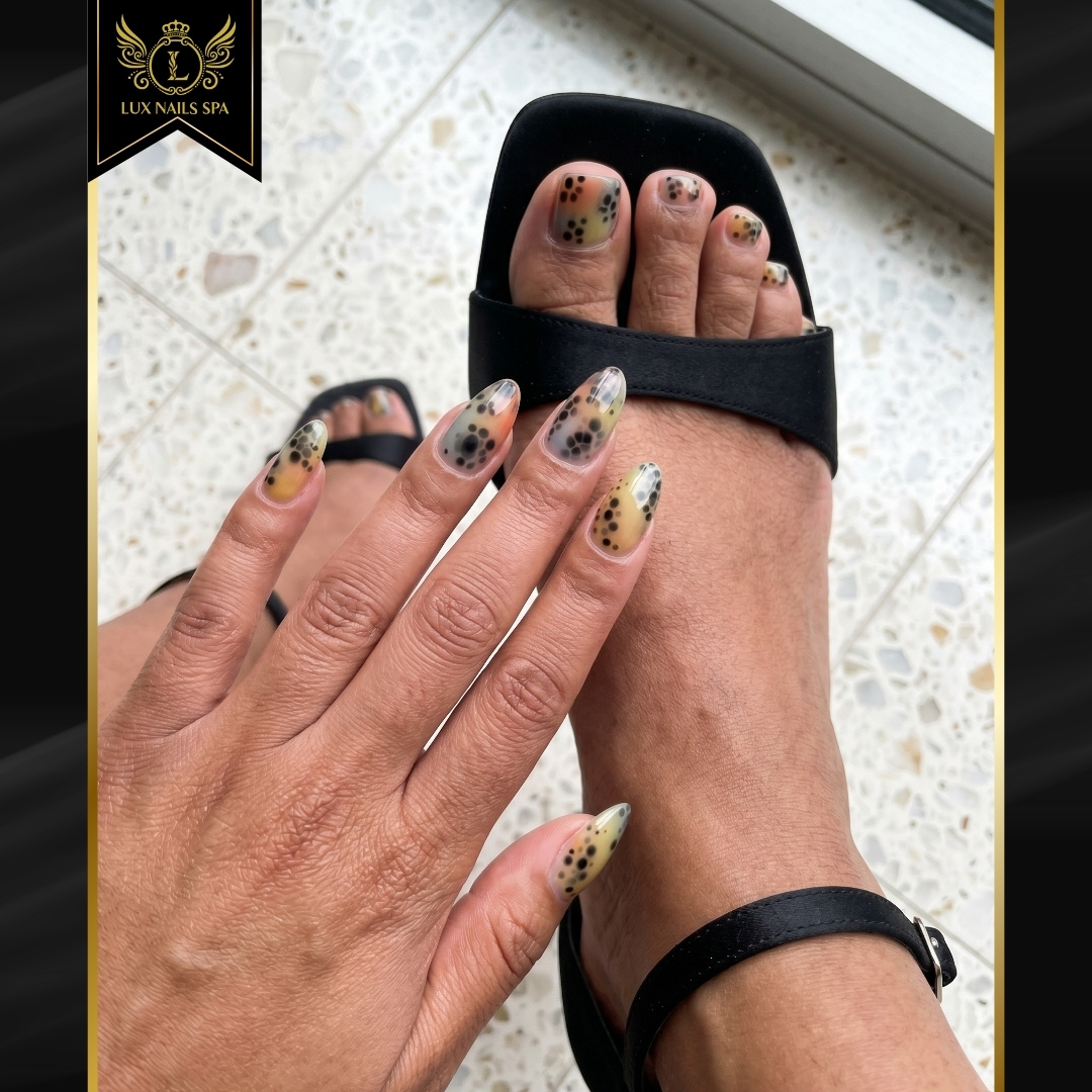Classic nails